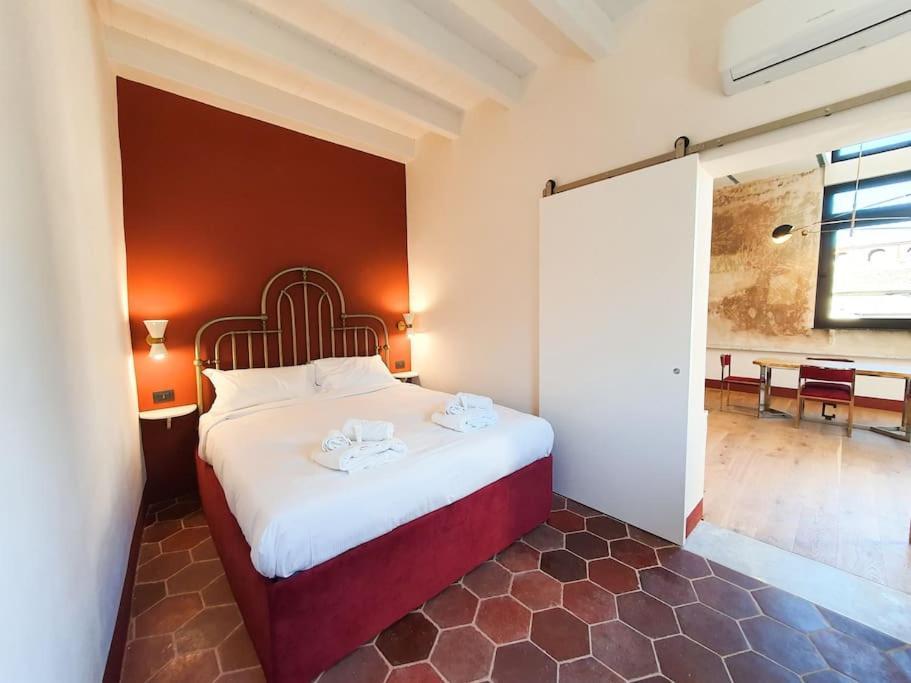 Boutique Penthouse With Terrace, Spanish Steps Рим Екстериор снимка